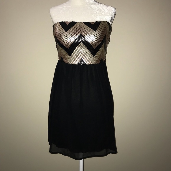 jcpenney Dresses & Skirts - Strapless sequin chevron pattern dress